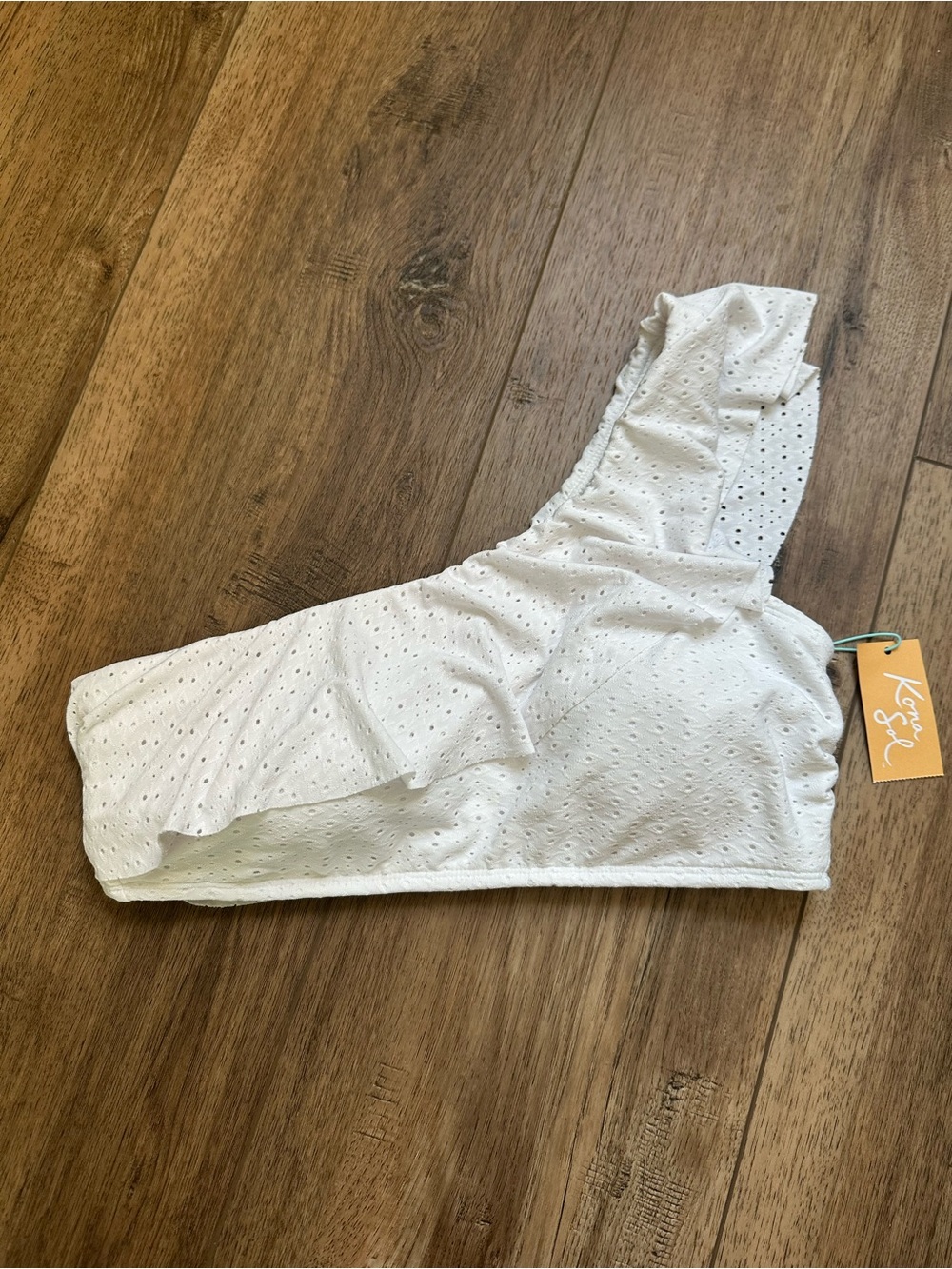 NWT! Kona Sol White Bikini Top, Ruffle, One Shoulder, Eyelet, Feminine, XL (16)